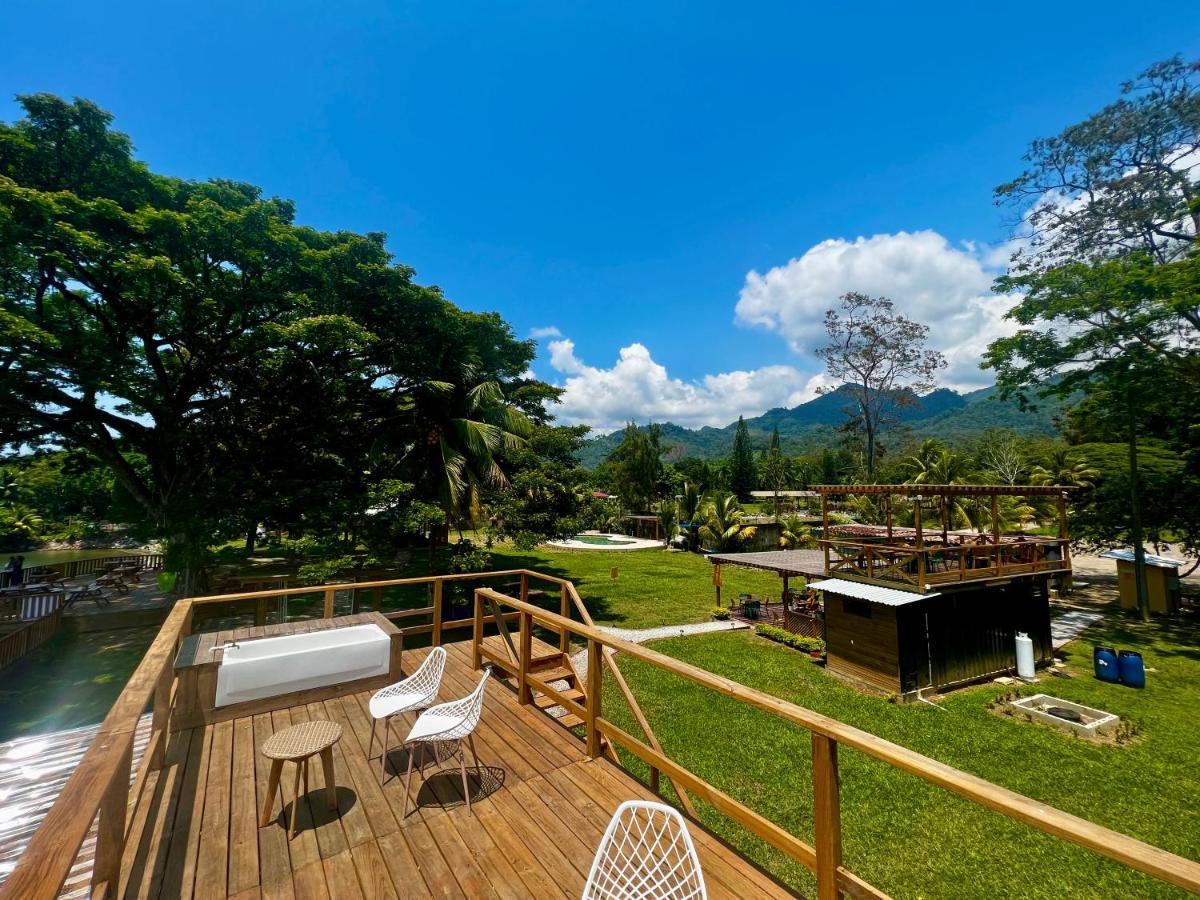 Sunset Hut Hostel 奥莫阿 外观 照片