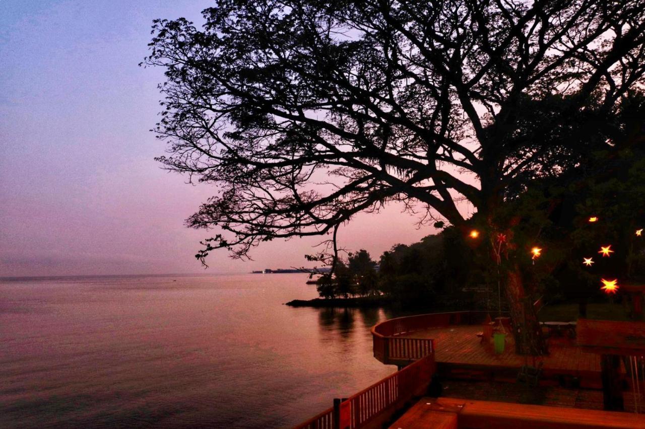 Sunset Hut Hostel 奥莫阿 外观 照片