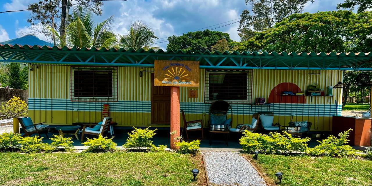 Sunset Hut Hostel 奥莫阿 外观 照片