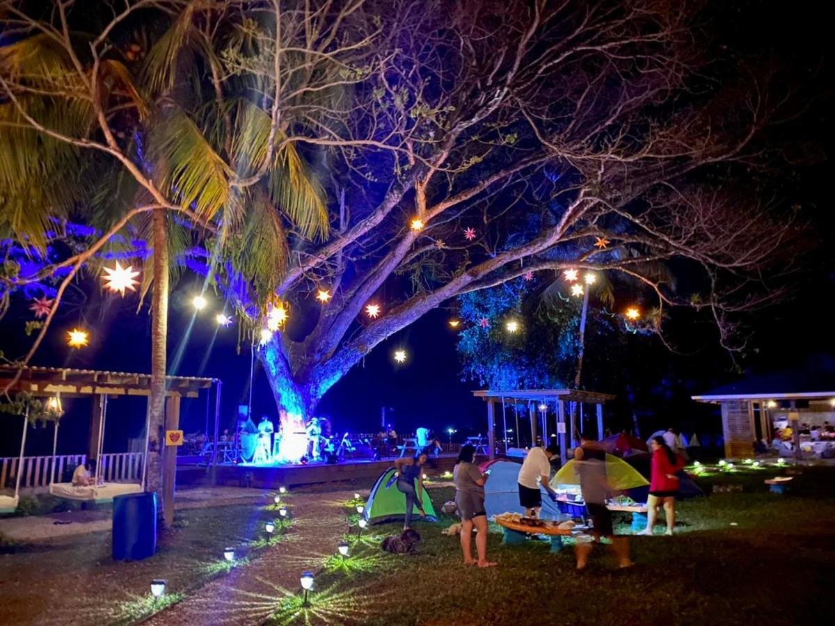 Sunset Hut Hostel 奥莫阿 外观 照片