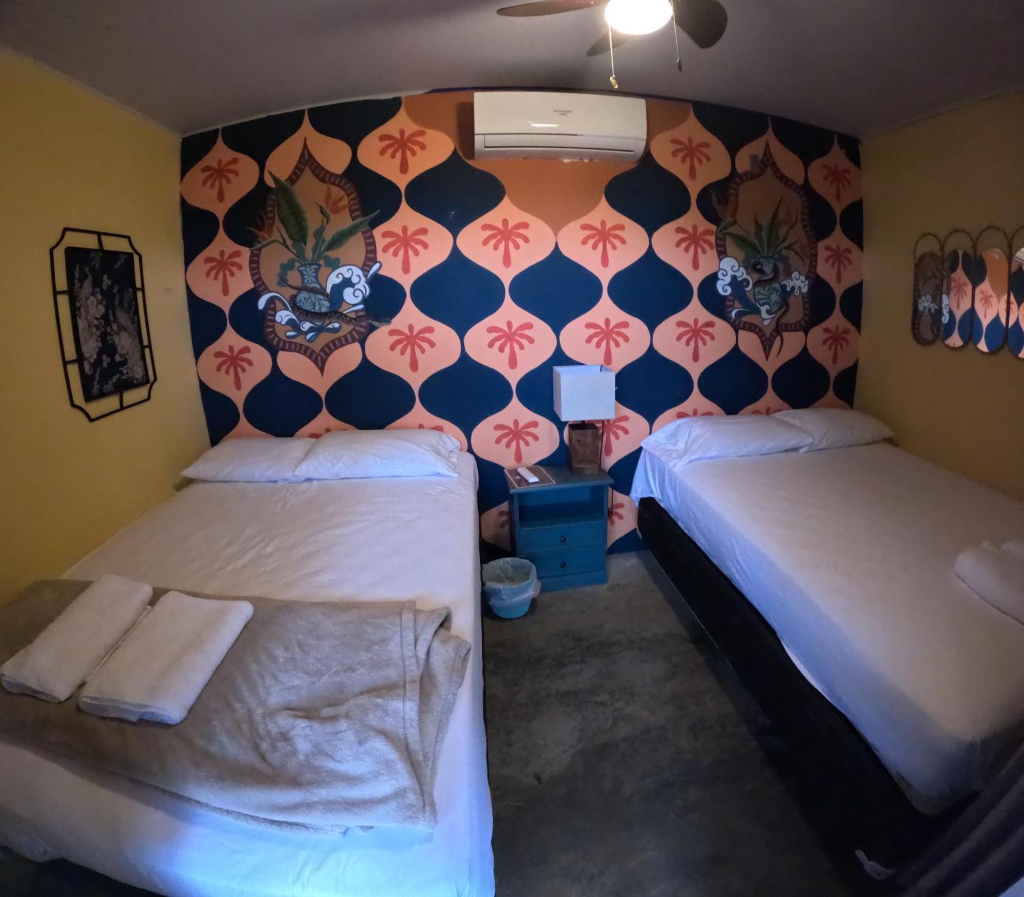 Sunset Hut Hostel 奥莫阿 外观 照片