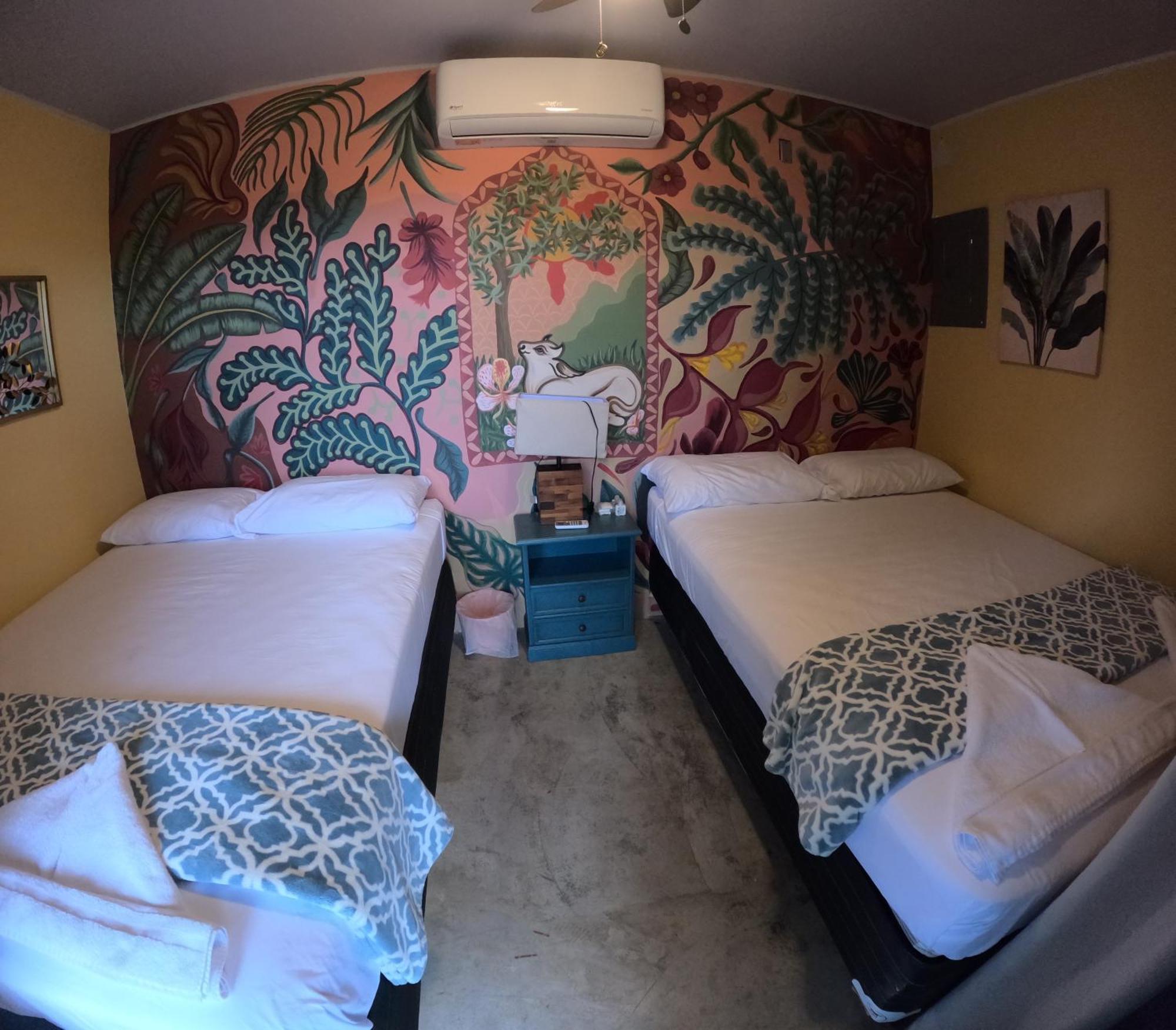Sunset Hut Hostel 奥莫阿 外观 照片