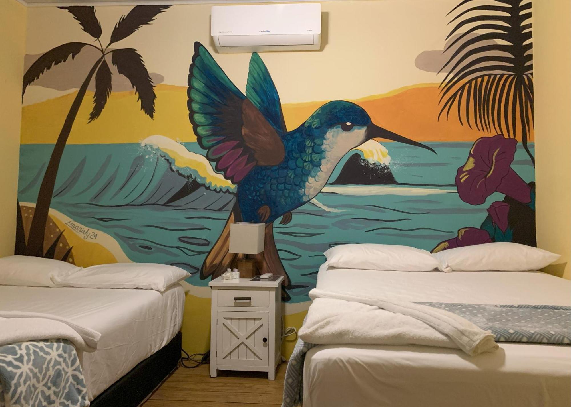 Sunset Hut Hostel 奥莫阿 外观 照片